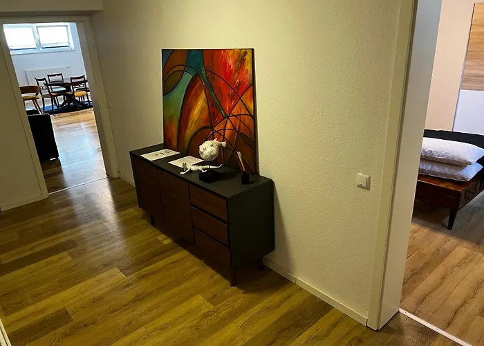 Geraeumige Unterkunft Auch Familienfreundlich Bis 4 Personen Koeln